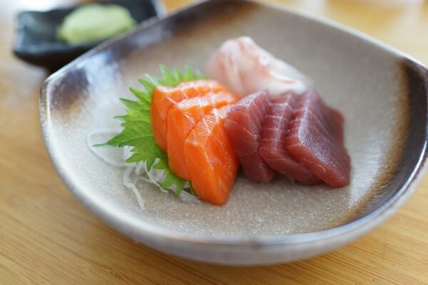 Ăn sashimi có béo không?
